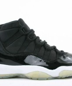 Jordan 11 Retro Space Jam (2000)