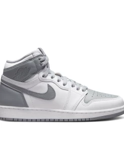 Air Jordan 1 Retro High OG GS 'Stealth'