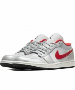 Jordan 1 Low Night Track