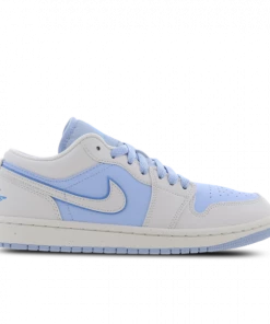 Jordan 1 Low SE Reverse Ice Blue (W)